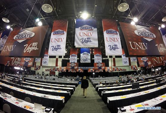 Journalists work at the media center before the Final Presidential Debate at the University of Nevada Las Vegas (UNLV) in Las Vegas, Nevada, the United States, Oct. 19, 2016. [Photo/Xinhua]