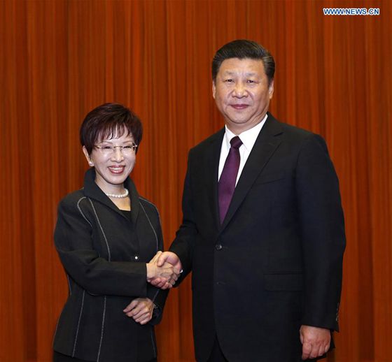 Xi Jinping (R), general secretary of the Communist Party of China Central Committee, meets with a delegation led by Hung Hsiu-chu, leader of Taiwan's Kuomintang (KMT) Party, at the Great Hall of the People in Beijing, capital of China, Nov. 1, 2016. [Photo/Xinhua] 