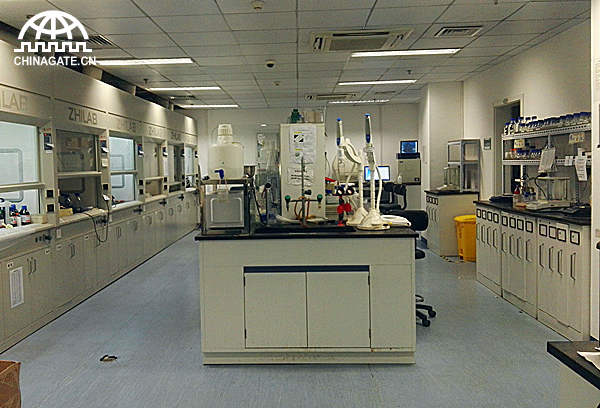 A lab of the Institute of Genetics and Development Biology, Chinese Academy of Sciences [Chinagate.cn/Photo by Wang Zhenhong] 