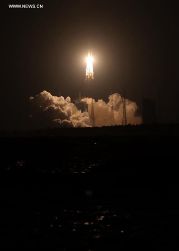 China's newly-developed heavy-lift carrier rocket Long March-5 blasts off from the Wenchang Space Launch Center in south China's Hainan Province, Nov. 3, 2016. China on Thursday successfully launched Long March-5 carrier rocket in Wenchang. [Photo/Xinhua]