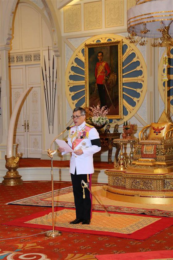 In this photo provided by the Thai Royal Household Bureau, Crown Prince Maha Vajiralongkorn attends a succession ceremony to become King Rama X in Bangkok, Thailand, on Dec.1, 2016. [Photo/Xinhua]