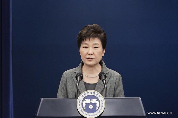South Korean President Park Geun-hye addresses the nation at the presidential Blue House in Seoul, South Korea, Nov. 29, 2016. South Korean President Park Geun-hye said Tuesday that she will follow parliamentary decision including her shortened presidency. (Xinhua / Blue House)