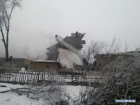 Photo taken on Jan. 16, 2017 shows the Turkish cargo plane crash site near Kyrgyzstan's International Manas Airport outside Bishkek, Jan. 16, 2017. [Photo/Xinhua]