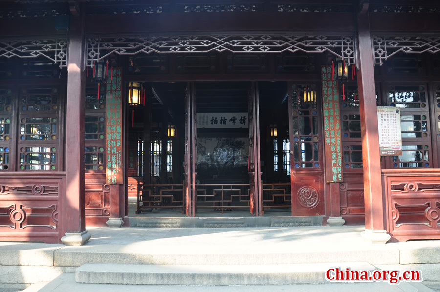 Located at the northeast of Suzhou, Jiangsu Province, the Lion Grove Garden is famous for the Taihu rocks in various shapes which are said to resemble lions, especially the large and labyrinthine grotto of rocks at the garden's center.