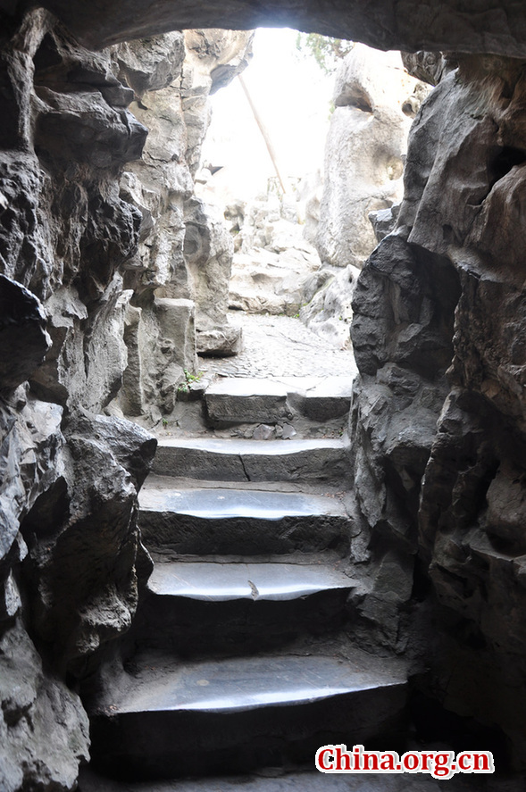 Located at the northeast of Suzhou, Jiangsu Province, the Lion Grove Garden is famous for the Taihu rocks in various shapes which are said to resemble lions, especially the large and labyrinthine grotto of rocks at the garden's center.