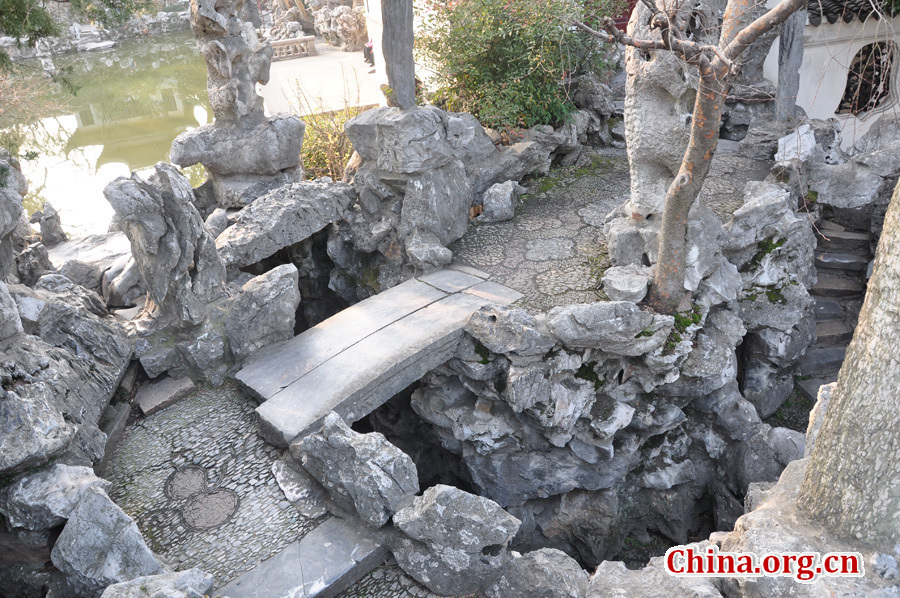 Located at the northeast of Suzhou, Jiangsu Province, the Lion Grove Garden is famous for the Taihu rocks in various shapes which are said to resemble lions, especially the large and labyrinthine grotto of rocks at the garden's center.