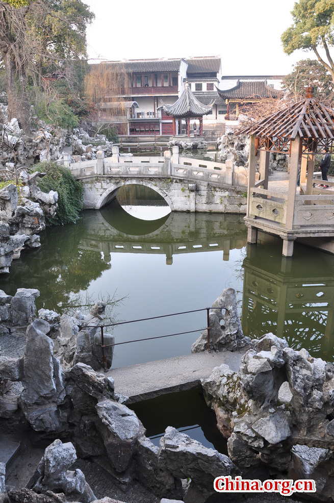 Located at the northeast of Suzhou, Jiangsu Province, the Lion Grove Garden is famous for the Taihu rocks in various shapes which are said to resemble lions, especially the large and labyrinthine grotto of rocks at the garden's center.