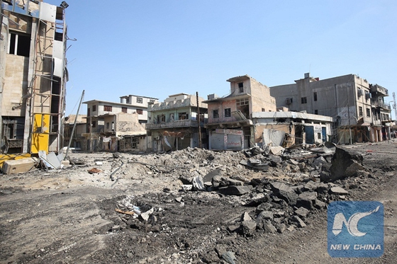 A picture taken on March 25, 2017, shows the damaged streets of the Old City of Mosul, during the government forces' ongoing offensive to retake the city from Islamic State (IS) group fighters. [Photo/Xinhua] 