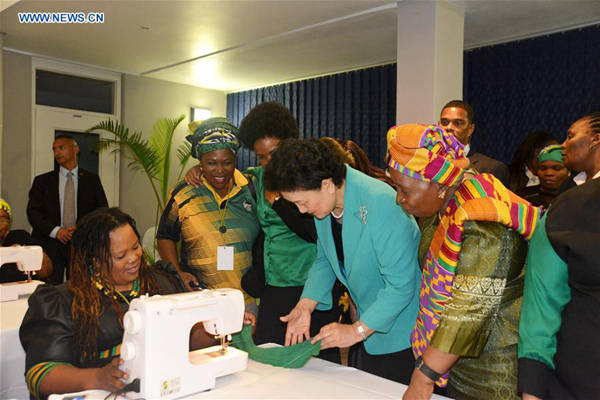 Chinese Vice Premier Liu Yandong (2nd R) attends the ceremony of the All-China Women's Federation donating sewing machines to the Women's League of the ruling African National Congress in Durban, South Africa, on April 26, 2017. China is willing to deepen pragmatic cooperation with South Africa on women's affairs, said Liu Yandong on Wednesday. (Xinhua/Tian Hongyi)