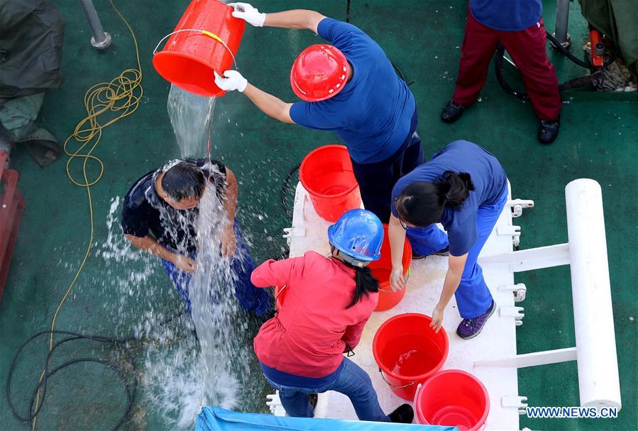 CHINA-SOUTH CHINA SEA-JIAOLONG-DIVE (CN) 