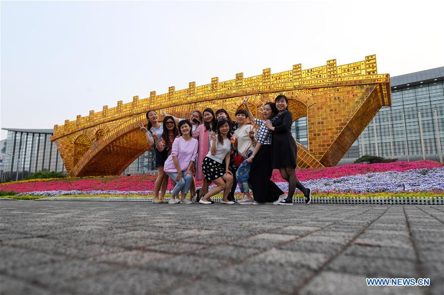 CHINA-BEIJING-BELT AND ROAD-GOLDEN BRIDGE (CN)