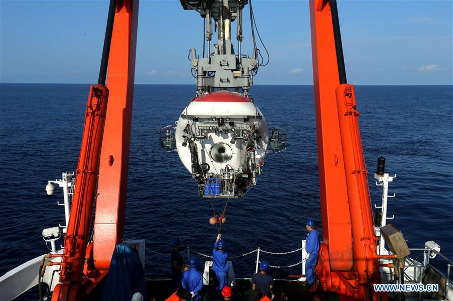 CHINA-MANNED SUBMERSIBLE-JIAOLONG (CN) 