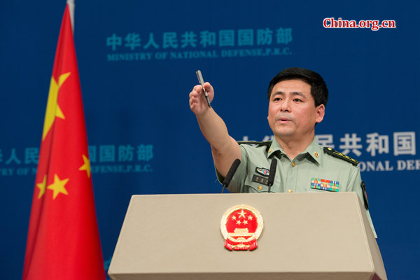Ren Guoqiang, spokesperson for the Ministry of National Defense takes questions from the press at a routine press conference on May 25, 2017. [Photo by Chen Boyuan / China.org.cn]