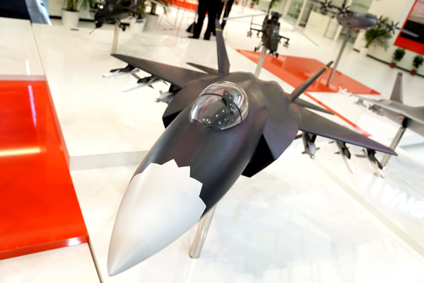 A model of the FC-31 stealth fighter jet. [Photo/China Daily]