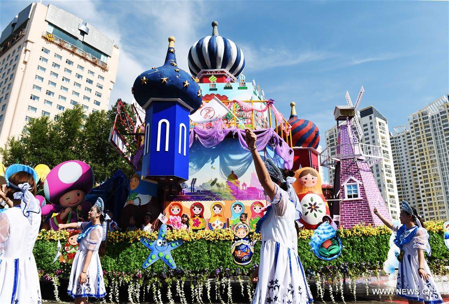 CHINA-HEIHE-RUSSIA-CULTURE-PARADE (CN)