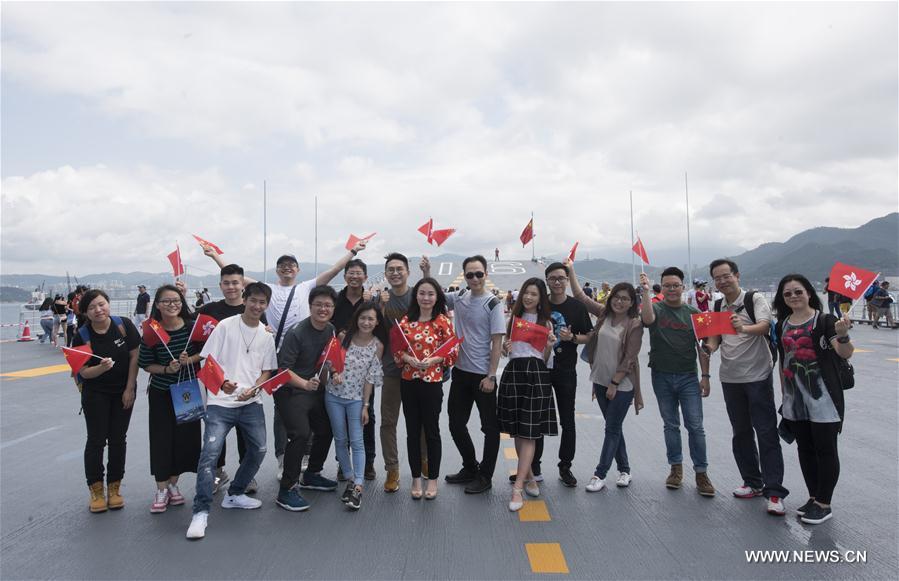 CHINA-HONG KONG-AIRCRAFT CARRIER LIAONING-PHOTO (CN)