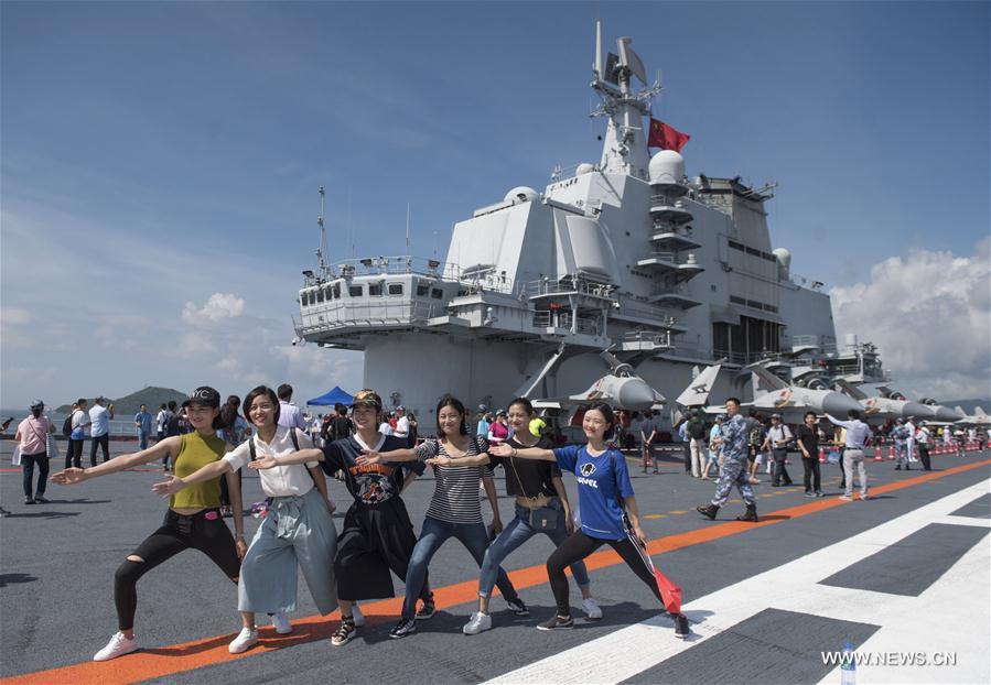 CHINA-HONG KONG-AIRCRAFT CARRIER LIAONING-PHOTO (CN)