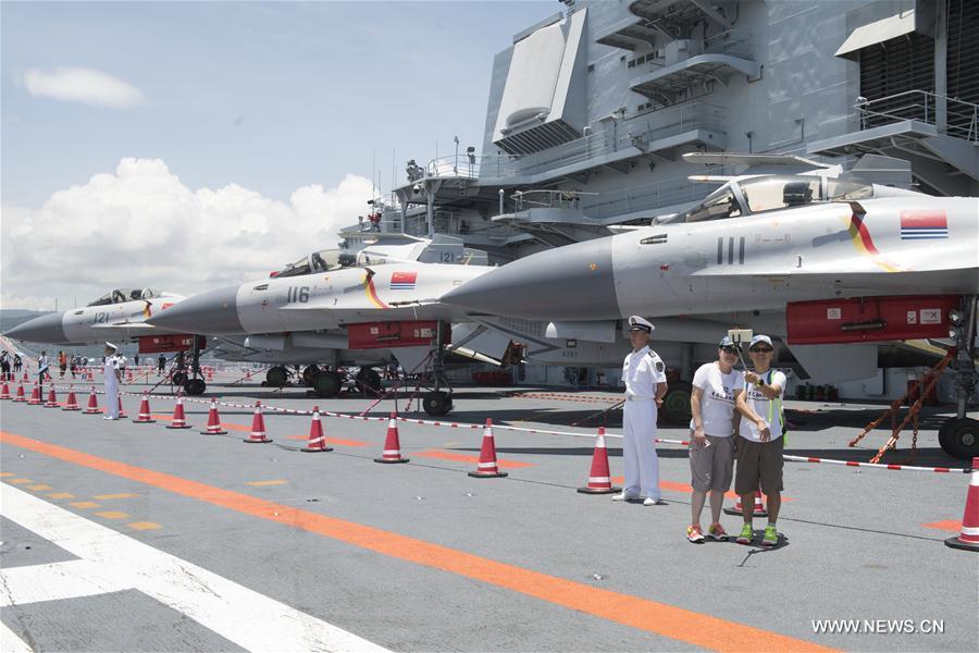 CHINA-HONG KONG-AIRCRAFT CARRIER LIAONING-PHOTO (CN)