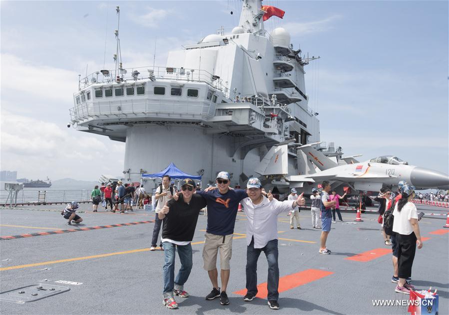 CHINA-HONG KONG-AIRCRAFT CARRIER LIAONING-PHOTO (CN)