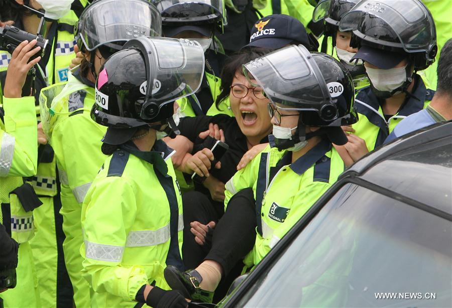 South Koreans Protest THAAD Deployment- China.org.cn