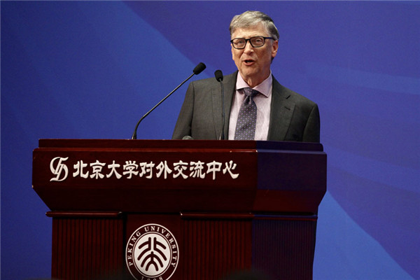 Bill Gates speaks at Peking University in Beijing, on March 24, 2017. [Photo by Zhu Xingxin/chinadaily.com.cn] 