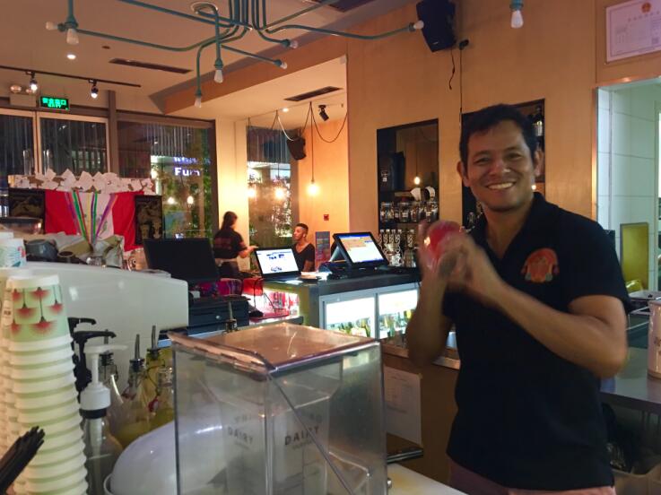 Juan Francisco Chia mixes a traditional Peruvian Pisco sour at his restaurant, Pachakutiq. (Photo courtesy of Juan Francisco Chia) 