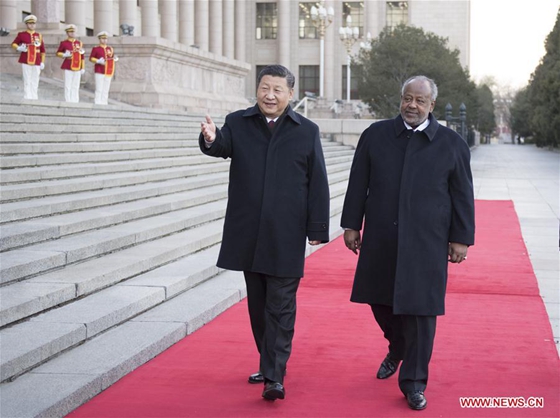 Chinese President Xi Jinping (L) holds a welcome ceremony for visiting Djibouti President Ismail Omar Guelleh before their talks in Beijing, capital of China, Nov. 23, 2017. [Photo/Xinhua]