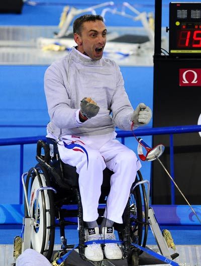 Photos: Laurent Francois of France wins Men's Individual Sabre Category B gold