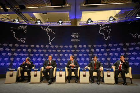 (From L to R) French Foreign Minister Bernard Kouchner, Afghan Defense Minister Abdul Rahim Wardak, US Council on Foreign Relations President Richard N. Haass, Pakistani Prime Minister Syed Yousaf Raza Gillani and Turkish Foreign Minister Ali Babacan attend the session 'Pakistan and Its Neighbours' .