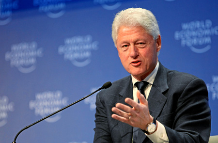 Former US President Bill Clinton speaks during a session at the Annual Meeting 2009 of the World Economic Forum (WEF) in Davos, Switzerland, on January 29, 2009. [Xinhua]