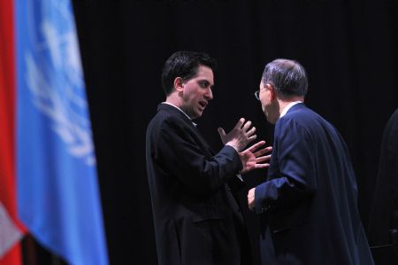 British Secretary of State for Energy and Climate Change Edward Miliband (L) talks with UN Secretary-General Ban Ki-moon during the UN Climate Change Conference in Copenhagen, capital of Denmark, on December 19, 2009. 
