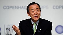 UN Secretary-General Ban Ki-moon attends a news conference during the UN Climate Change Conference in Copenhagen, capital of Denmark, on December 19, 2009.