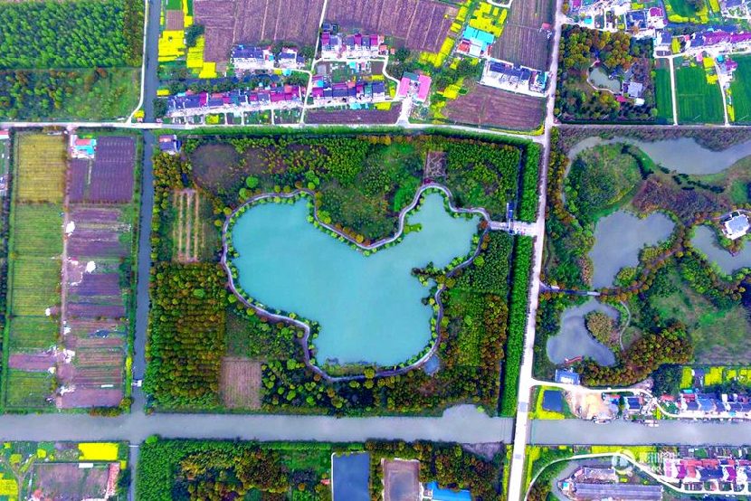 항공 촬영한 상하이의 ‘중국 지도’ 모양 인공호수