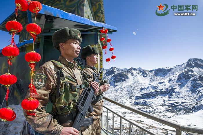 中国  临近春节,西部战区空军驻藏某雷达站官兵坚守雪山阵地,守卫着