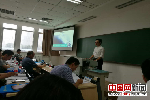 北联大机器人学院评审“小旋风”兴趣活动开放项目