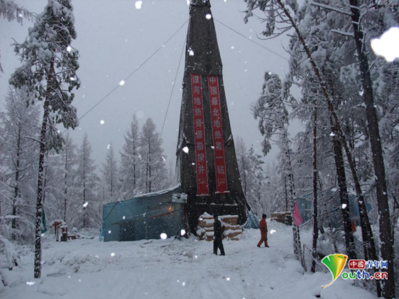 海兰江畔的钻探铁人郭广波：人心与地心进行交流