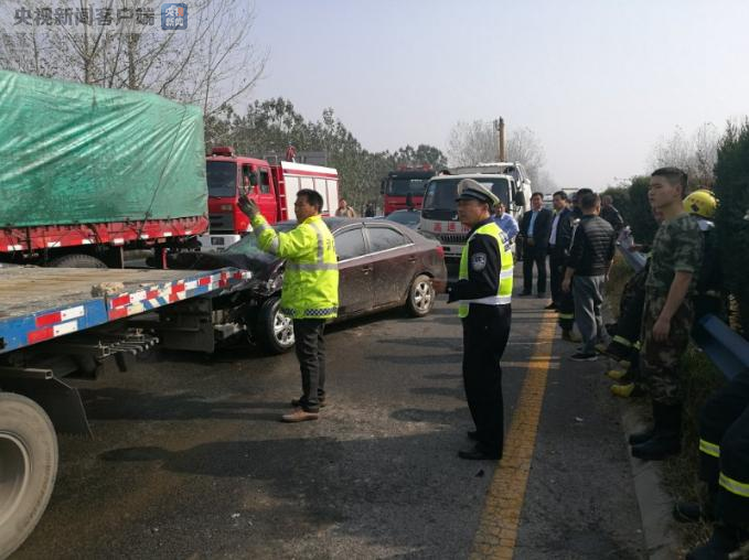 永登龙泉车祸图片