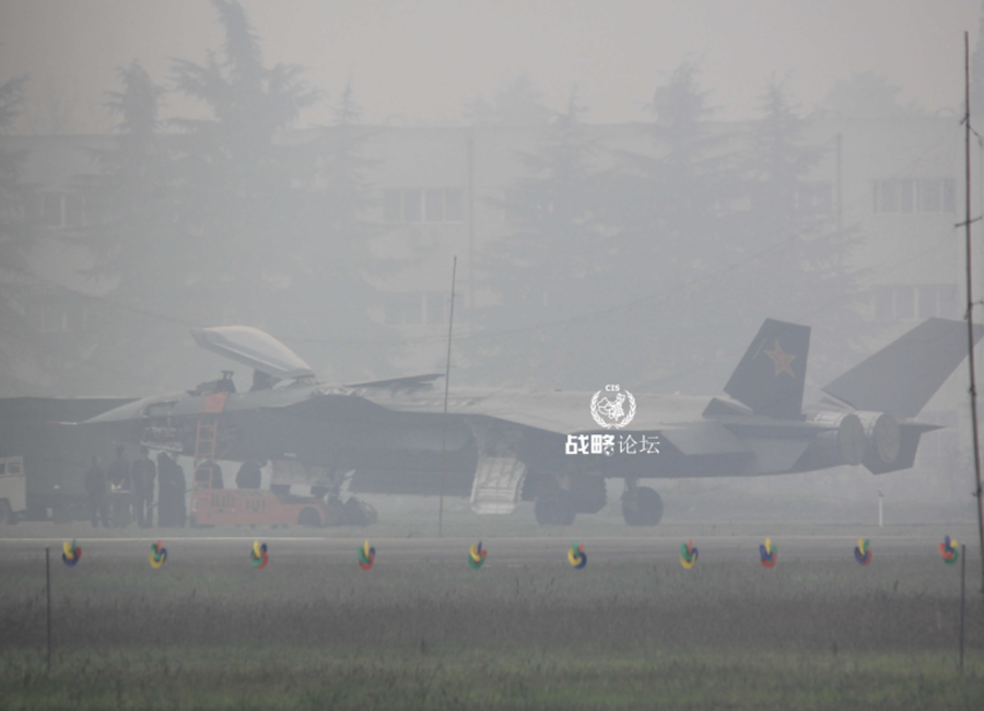 « Invincible »? la nouvelle génération d'avions de chasse en Chine