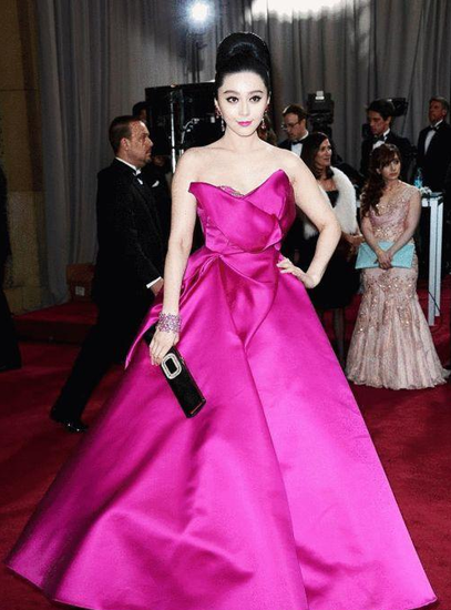 Fan Bingbing en Marchesa, le meilleur look du tapis rouge des Oscars ?