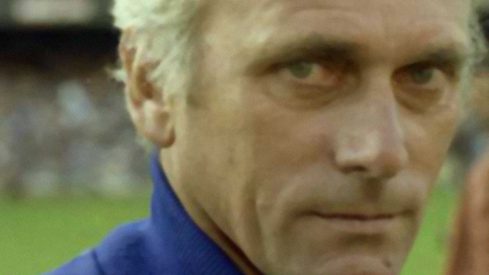 巴萨主帅之拉特克：与冠军擦肩而过 终被孤立