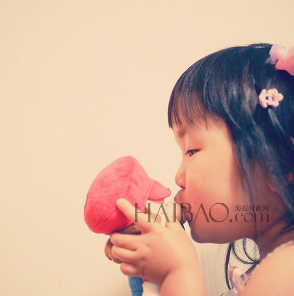 Выразительная мимика малышки Эйрис (Aries)