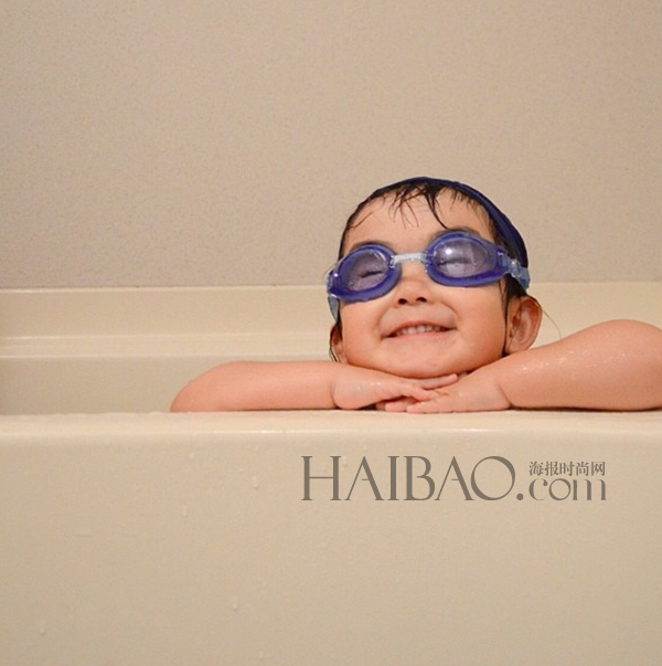 Выразительная мимика малышки Эйрис (Aries)