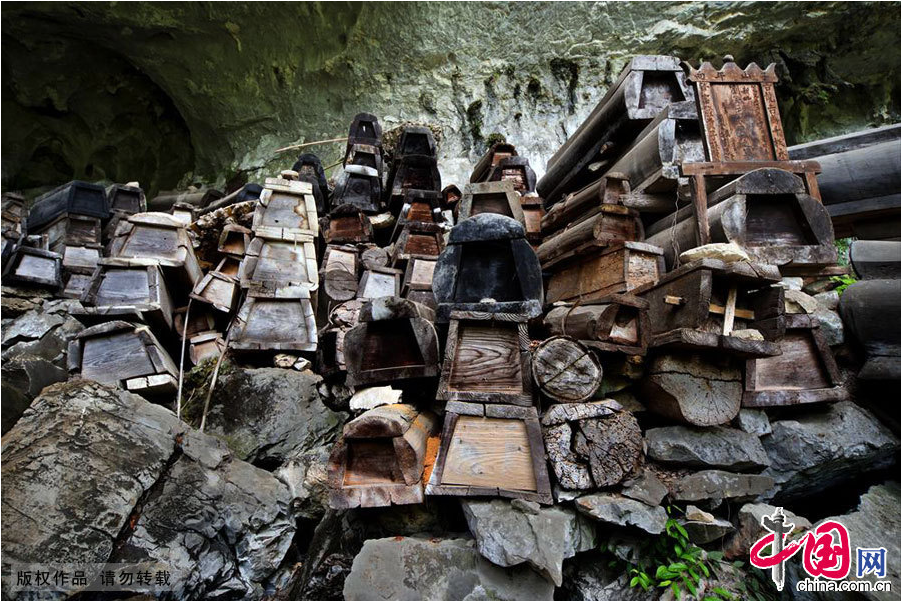 Enciclopedia de la cultura china: El misterioso entierro en gruta 3