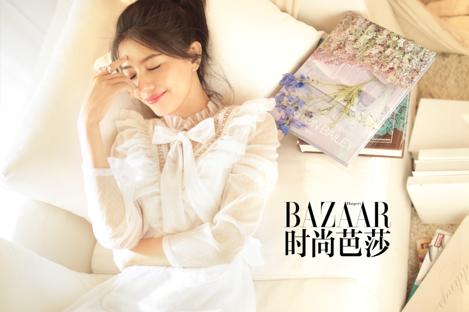 Bella actriz china Gao Yuanyuan posa para Bazaar