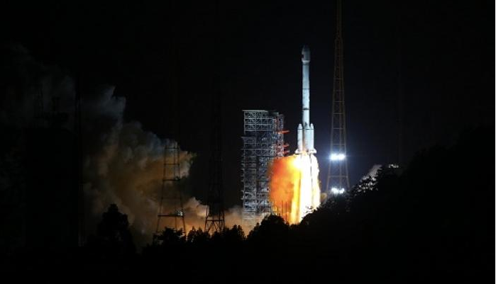 China lanza 2 satélites de navegación BeiDou-3 en un solo cohete portador