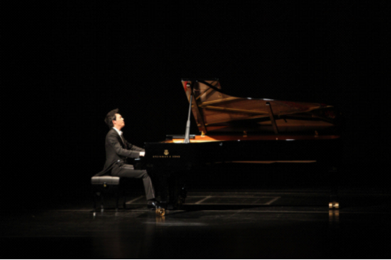 Li Yundi amazes audiences in Qingdao, Yantai