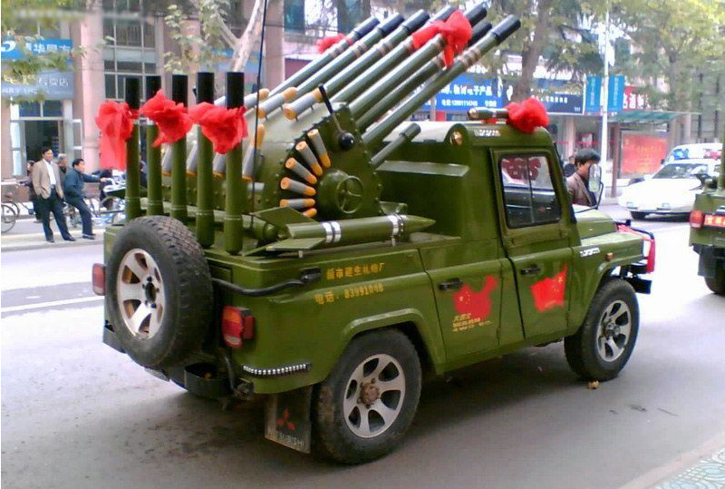 Chinese jeep available for rent for marriage fireworks.[Photo/163.com] 