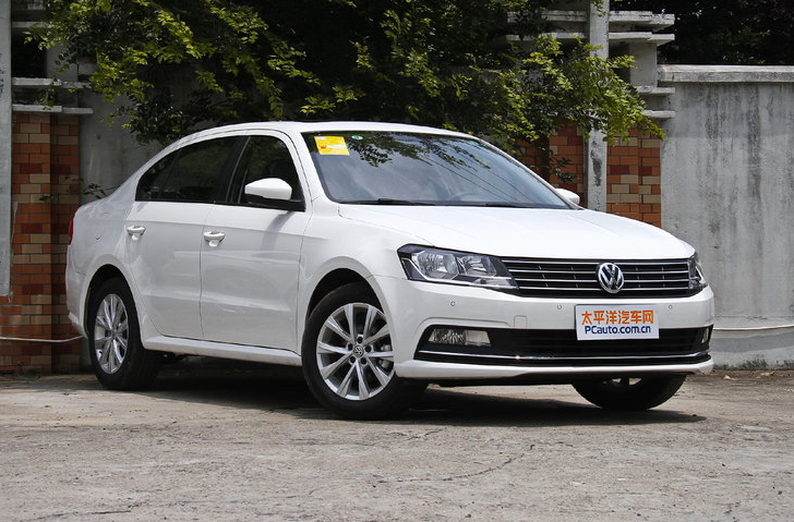 A New Lavida of Shanghai Volkswagen is displayed. [File photo]