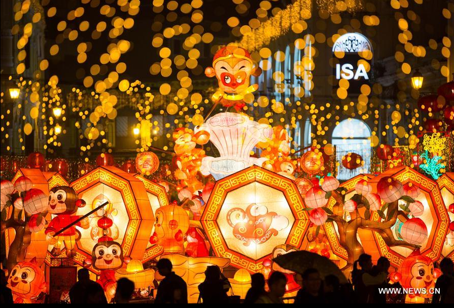 People view lanterns themed on monkeys to greet the upcoming Spring Festival in Macao, south China, on Jan. 29, 2016. The Spring Festival, or the Chinese Lunar New Year, will fall on February 8 this year. According to Chinese zodiac, 2016 is the Year of the Monkey. (Xinhua/Cheong Kam Ka)