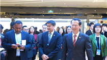 Delegates visit Chongqing Planning and Exhibition Gallery